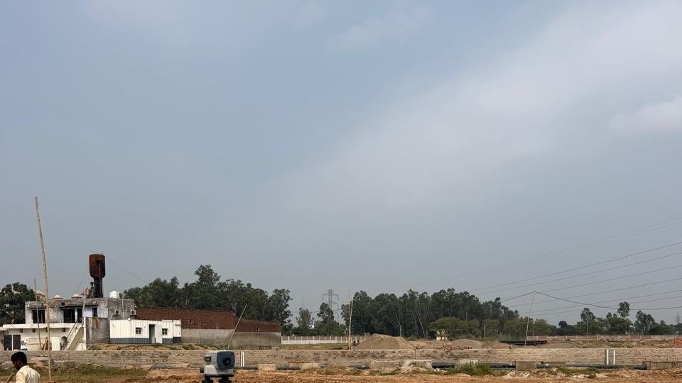 Precision Survey & Levelling Total Station
